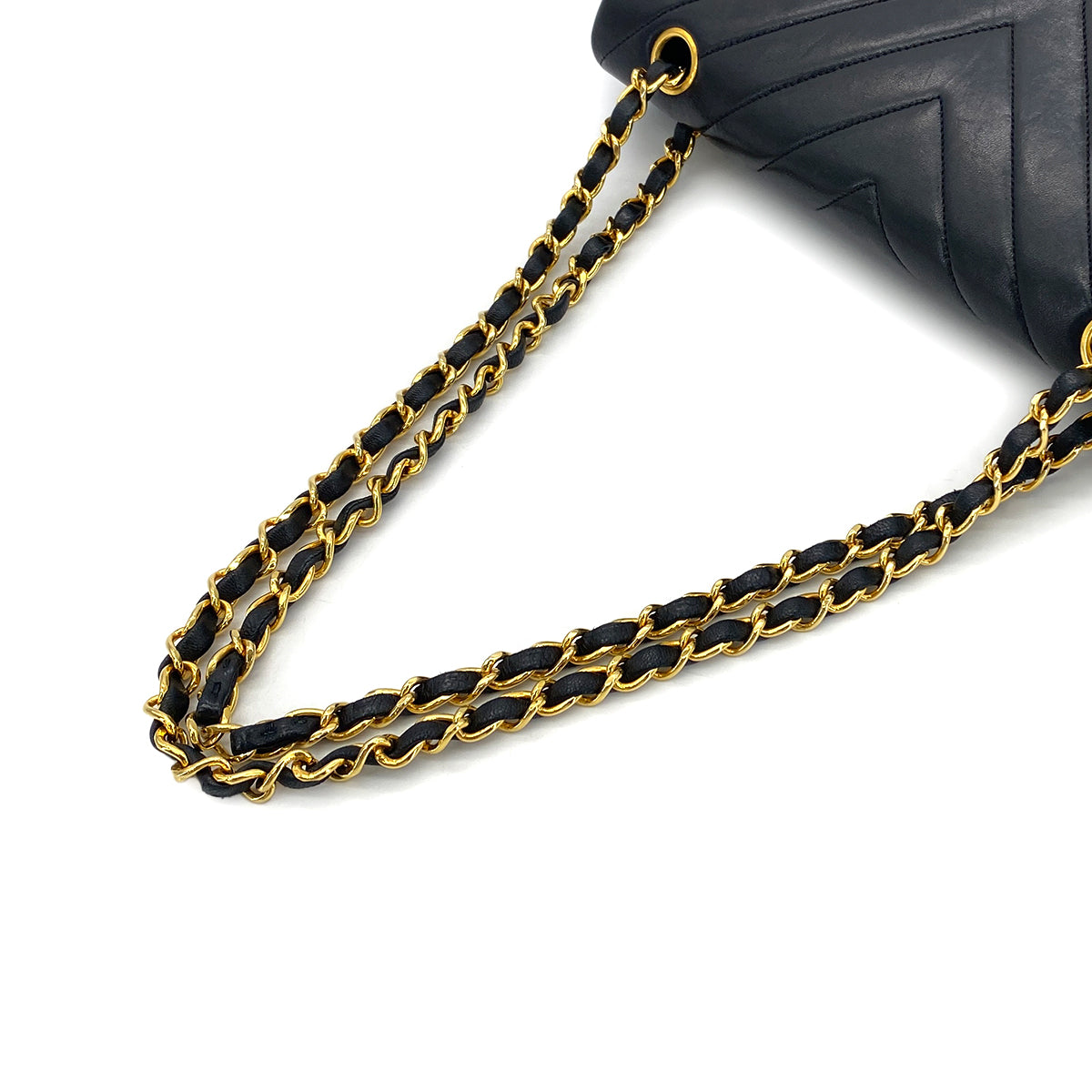 CHANEL VINTAGE CHEVRON CHAIN SHOULDER BAG BLACK LAMB SKIN 90280514