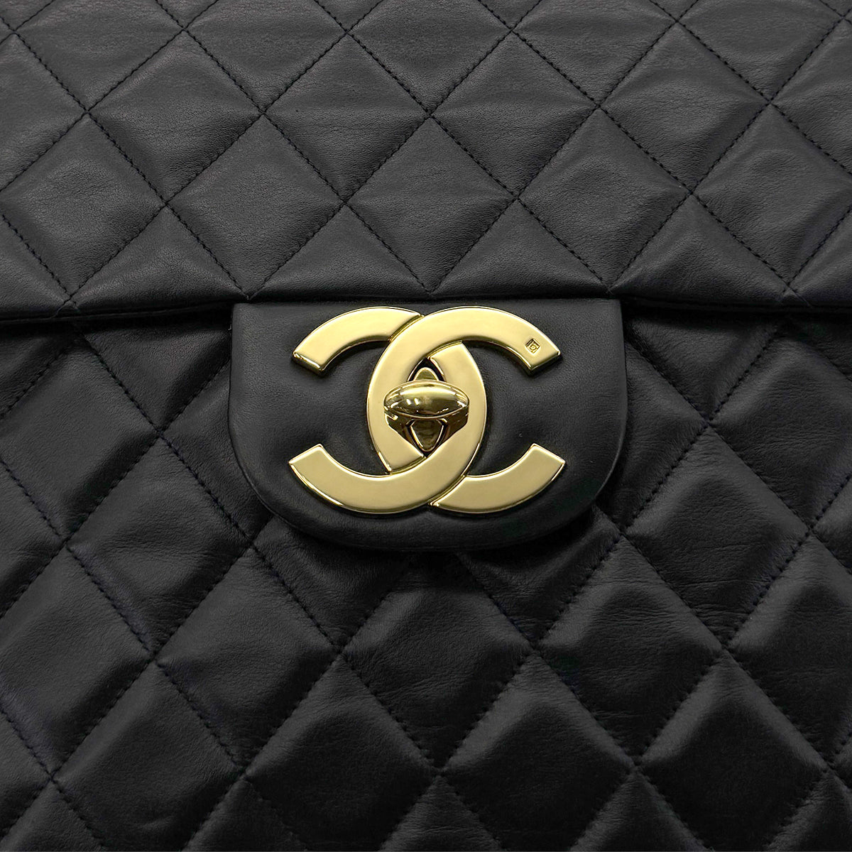 CHANEL VINTAGE MAXI MATELASSE 34 CHAIN SHOULDER BAG BLACK LAMB SKIN 90280523
