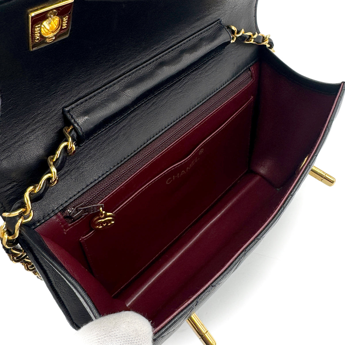 CHANEL VINTAGE DOUBLE TURN LOCK MATELASSE CHAIN SHOULDER HAND BAG BLACK LAMB SKIN 90280524