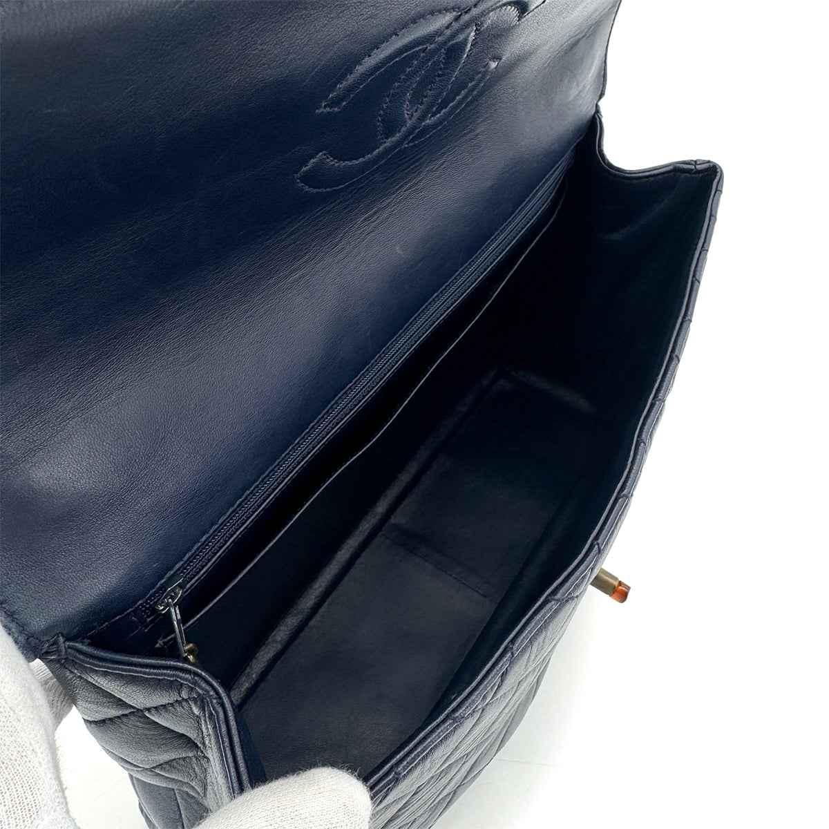 CHANEL VINTAGE MATELASSE TORTOISESHELL CHAIN SHOULDER BAG NAVY LAMB SKIN 90280642