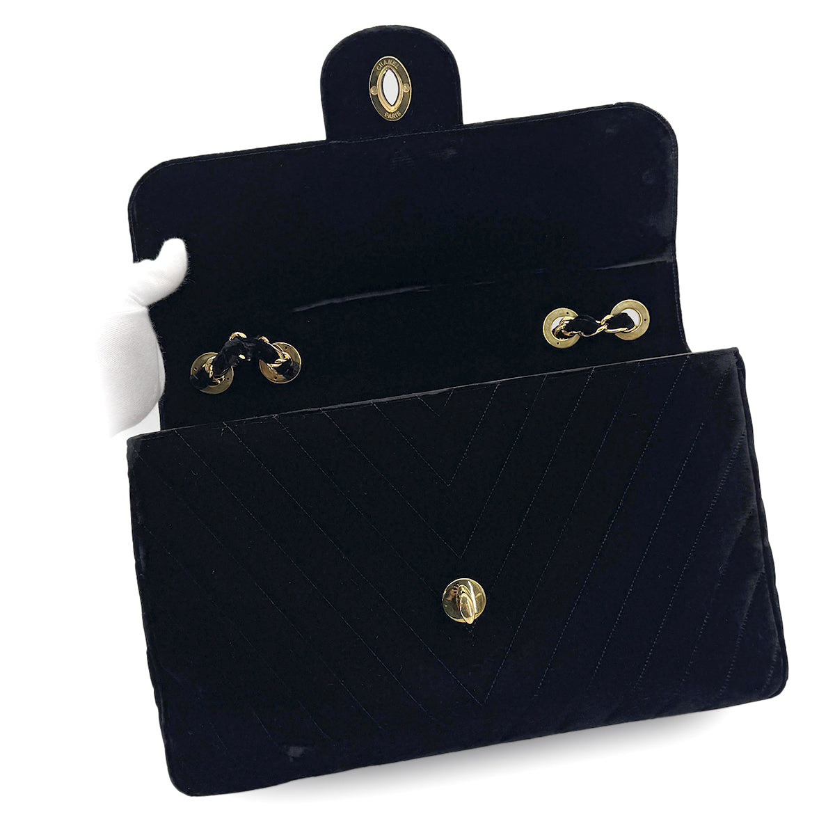 CHANEL VINTAGE CHEVRON CHAIN SHOULDER BAG BLACK VELOR 90280645