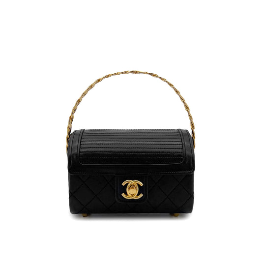 CHANEL VINTAGE MINI CHAIN HAND BAG BLACK LAMB SKIN 90280710