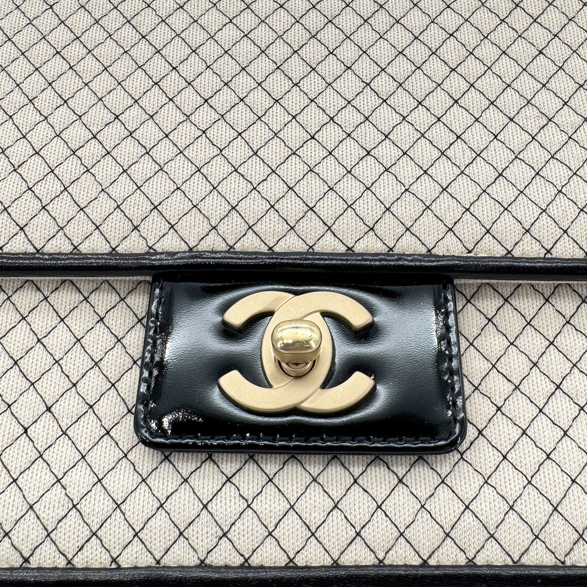 CHANEL VINTAGE MICRO QUILTED CHAIN SHOULDER BAG BEIGE BLACK CANVAS ENAMEL 90280714