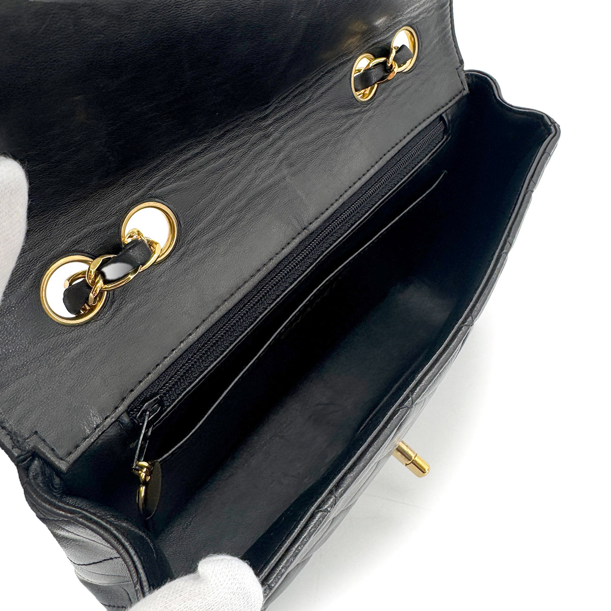 CHANEL VINTAGE MATELASSE CHAIN SHOULDER BAG BLACK LAMB SKIN 90281242