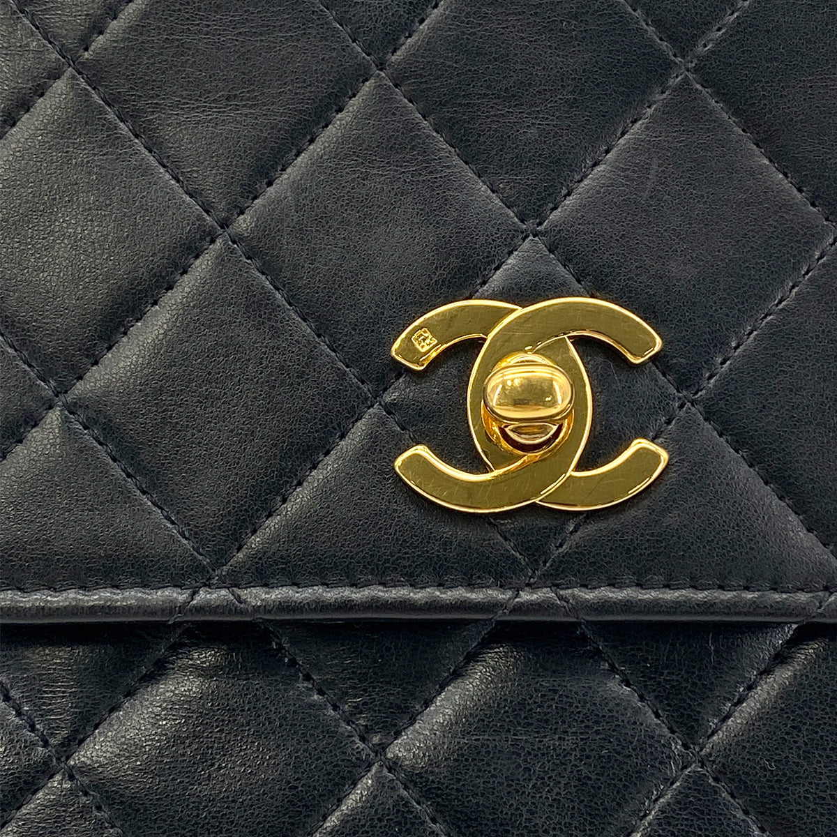 CHANEL VINTAGE DOUBLE TURN LOCK CHAIN SHOULDER BAG BLACK LAMB SKIN 90281249