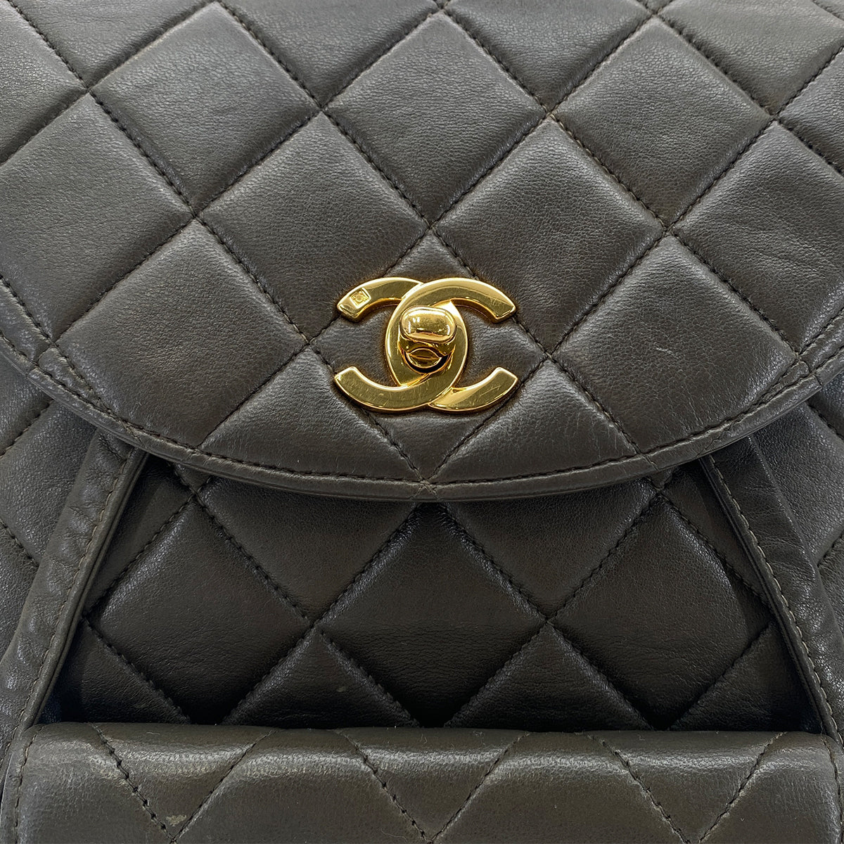 CHANEL VINTAGE DUMA CHAIN BACKPACK KHAKI LAMB SKIN 90281420