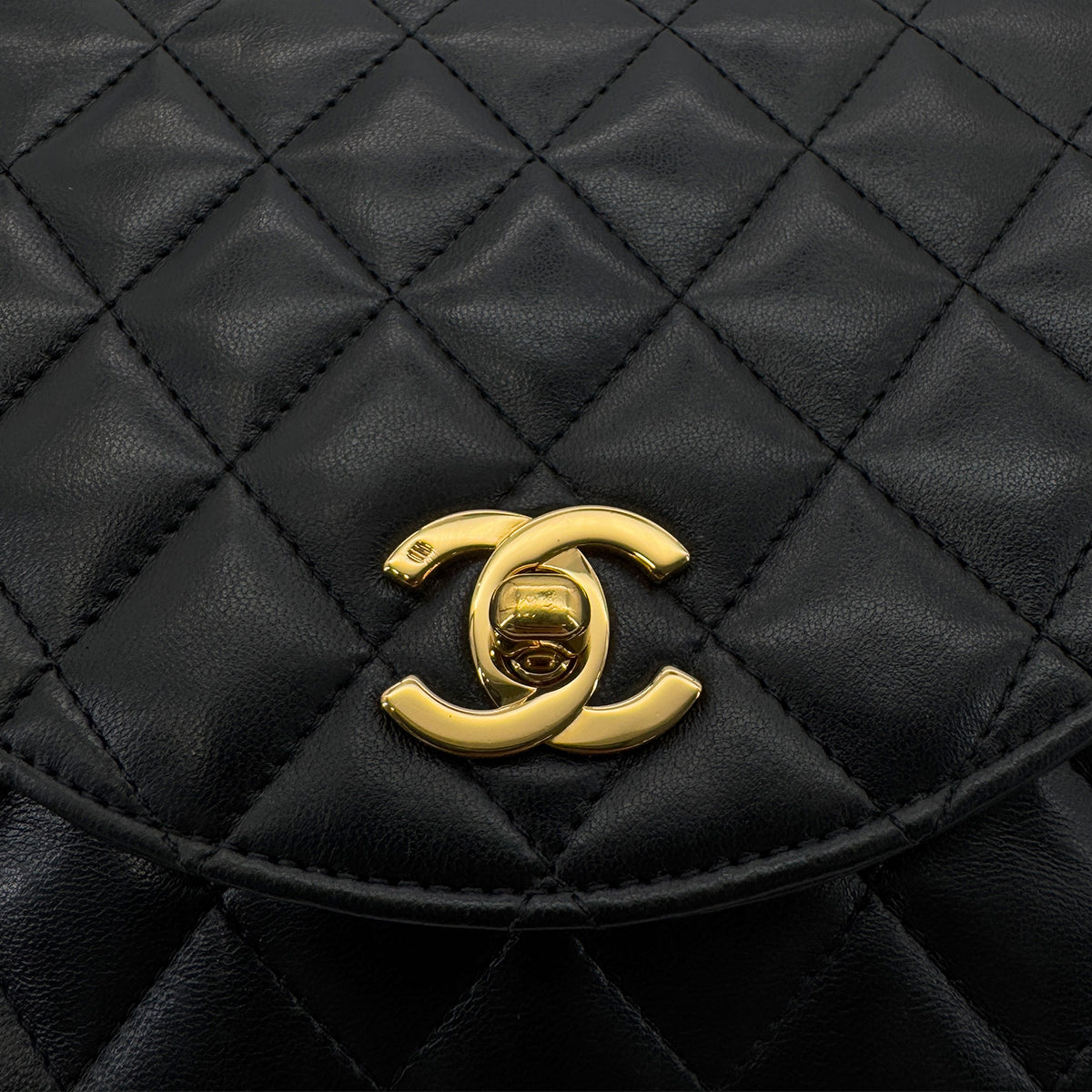 CHANEL VINTAGE MATELASSE HALF MOON CHAIN SHOULDER BAG BLACK LAMB SKIN 90281441
