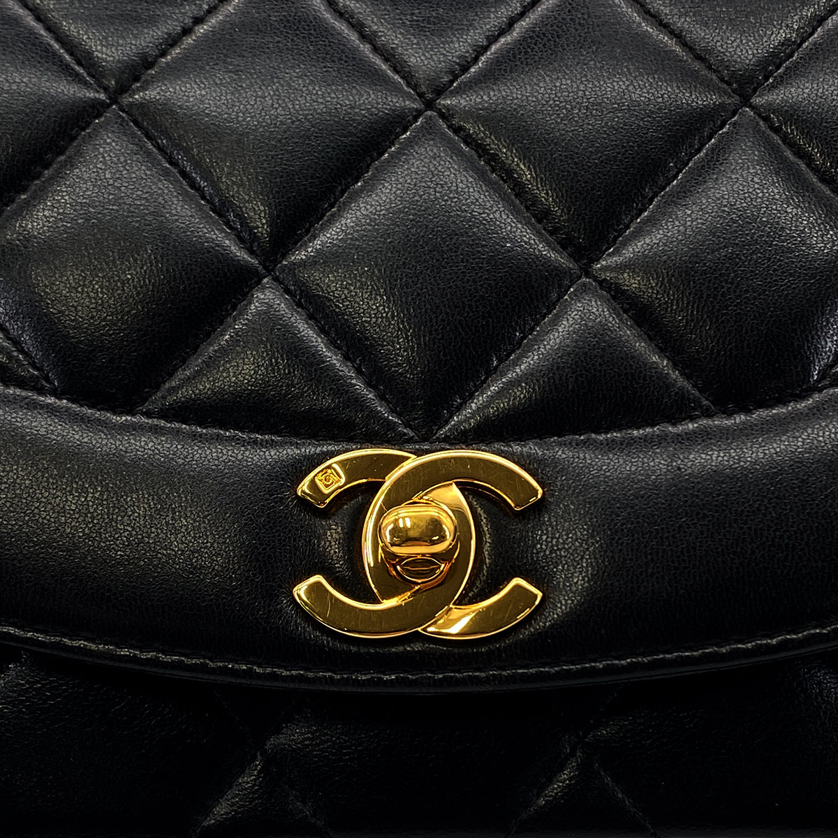 CHANEL VINTAGE DIANA SMALL CHAIN SHOULDER BAG BLACK LAMB SKIN 90282748