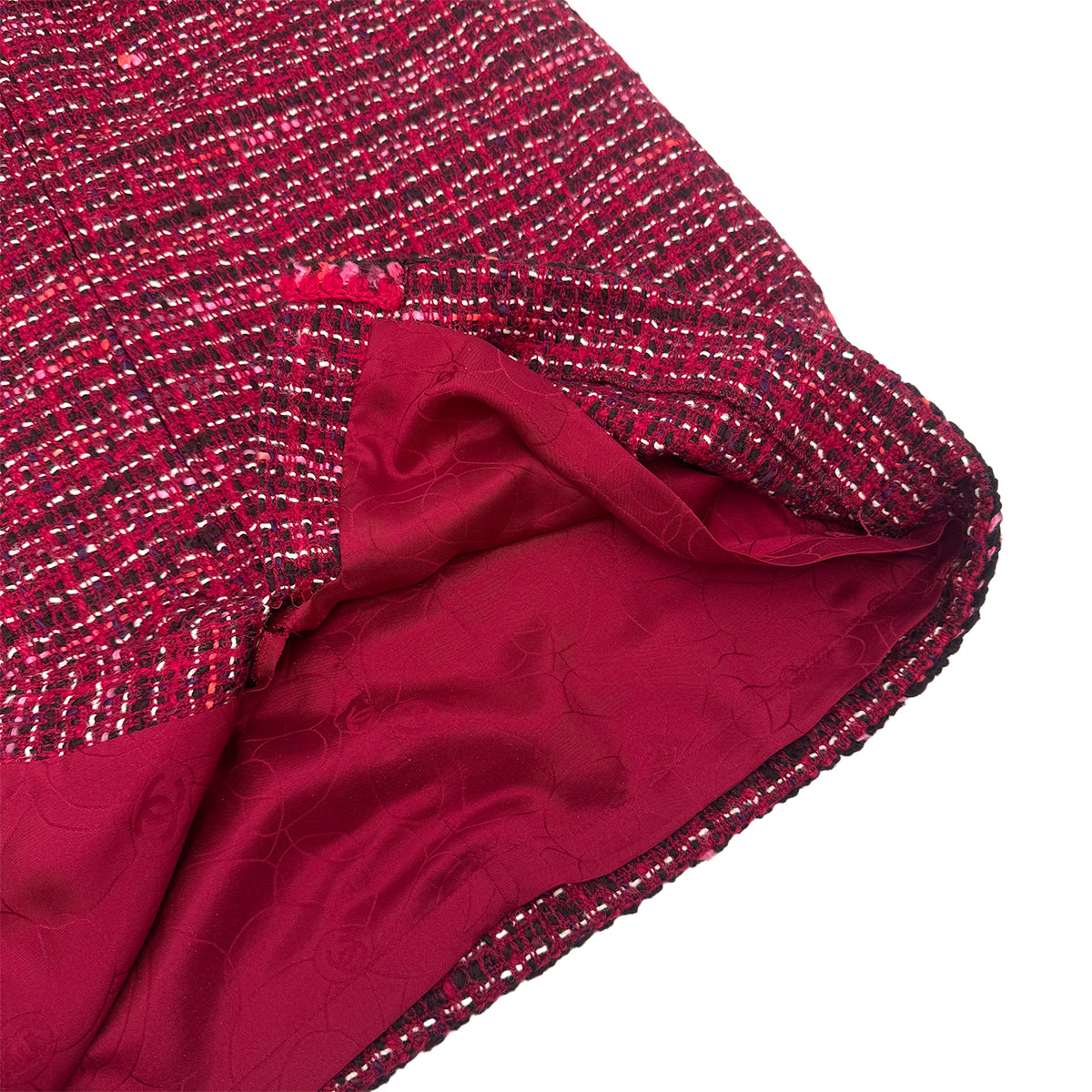 CHANEL TWEED COCO BUTTON SLEEVELESS ZIP DRESS RED WOOL 42 01A RTW 90283150