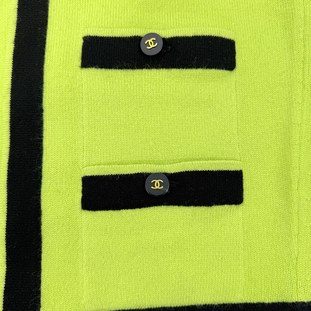 CHANEL VINTAGE COCO BUTTON KNIT TOPS CARDIGAN SET YELLOW BLACK CASHMERE 42 P04 RTW 90283633