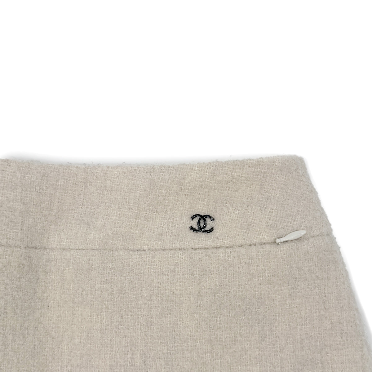 CHANEL VINTAGE COCOMARK TRAPEZOID SKIRT WHITE BLACK WOOL 38 03A RTW 90283636