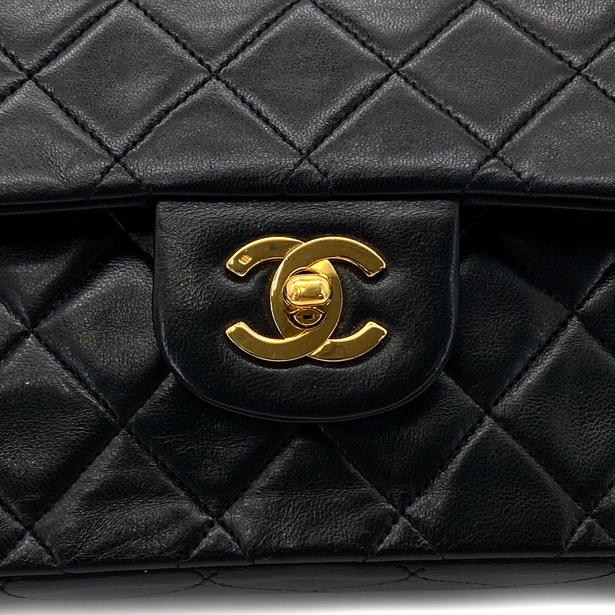 CHANEL VINTAGE CLASSIC FLAP MEDIUM CHAIN SHOULDER BAG BLACK LAMB SKIN 90284155