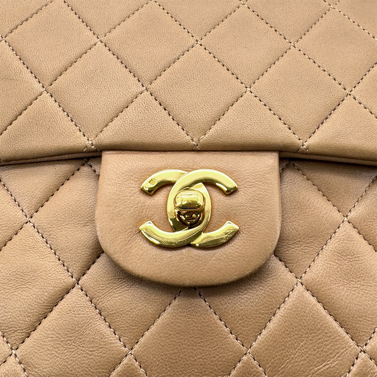 CHANEL VINTAGE CLASSIC FLAP MEDIUM CHAIN SHOULDER BAG BEIGE LAMB SKIN 90284161