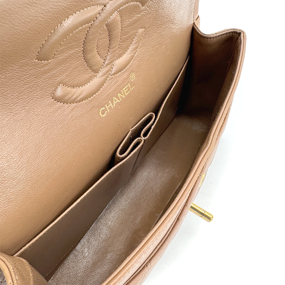 CHANEL VINTAGE CLASSIC FLAP MEDIUM CHAIN SHOULDER BAG BEIGE LAMB SKIN 90284161