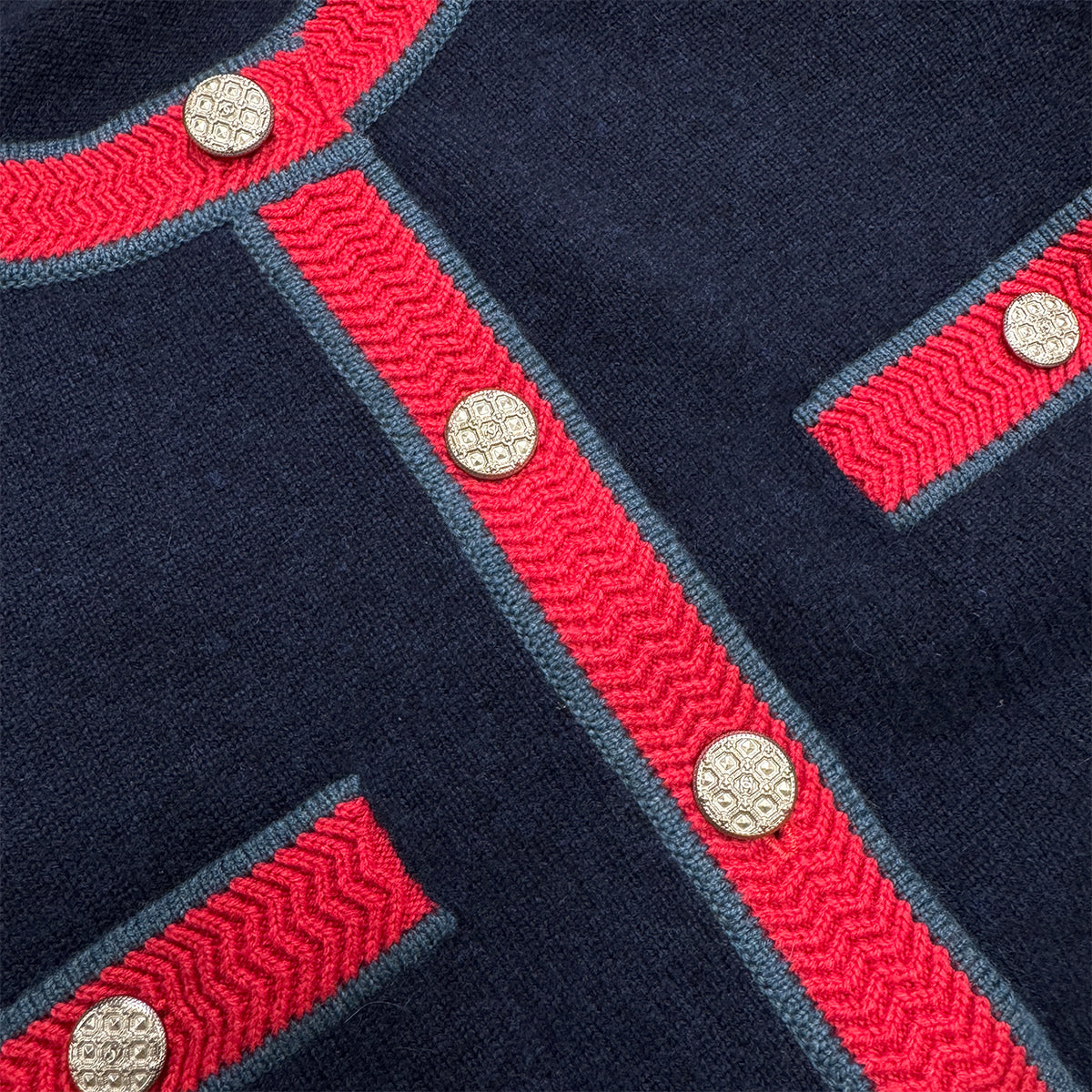 CHANEL VINTAGE COCO BUTTON KINT CARDIGAN NAVY RED CASHMERE 40 P45 RTW 90284443