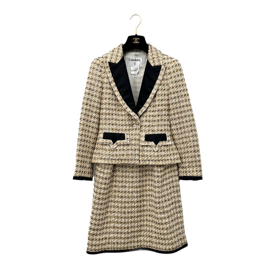 CHANEL TWEED JACKET SKIRT SET COCO BUTTON BEIGE WHITE VISCOSE 34 06P RTW 90284579