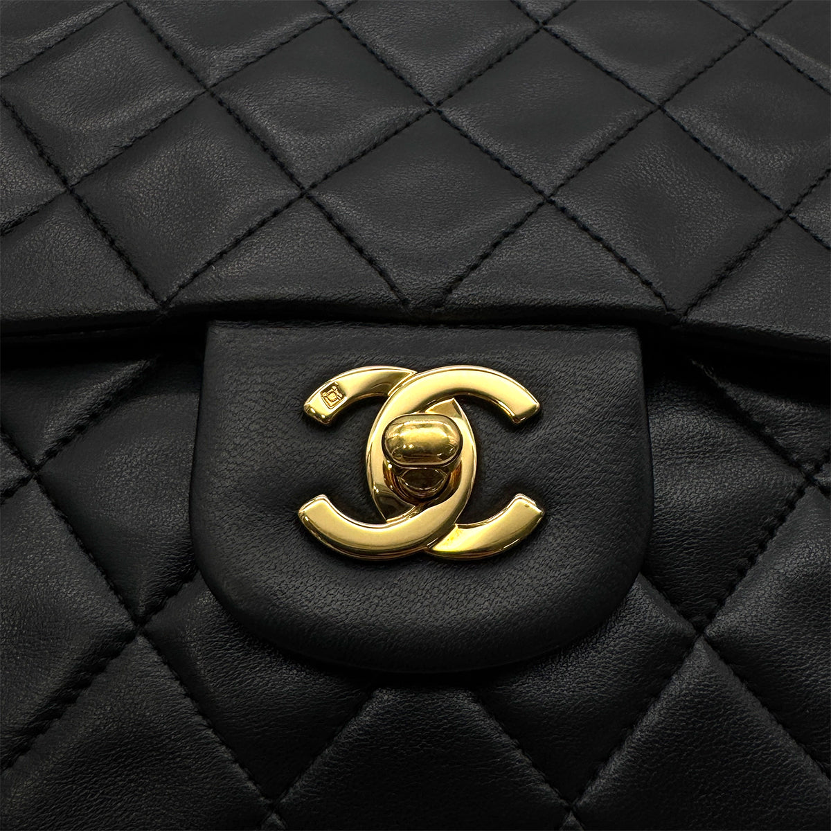CHANEL VINTAGE CLASSIC FLAP MIDIUM CHAIN SHOULDER BAG BLACK LAMB SKIN 90284860