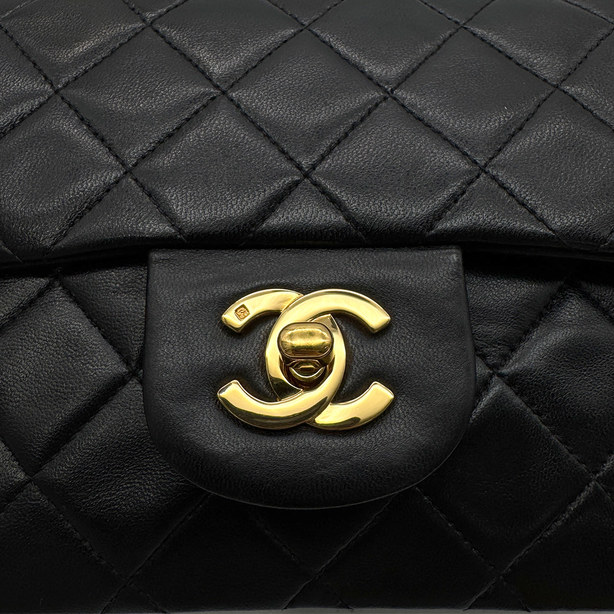 CHANEL VINTAGE CLASSIC FLAP SMALL CHAIN SHOULDER BAG BLACK LAMB SKIN 90284875