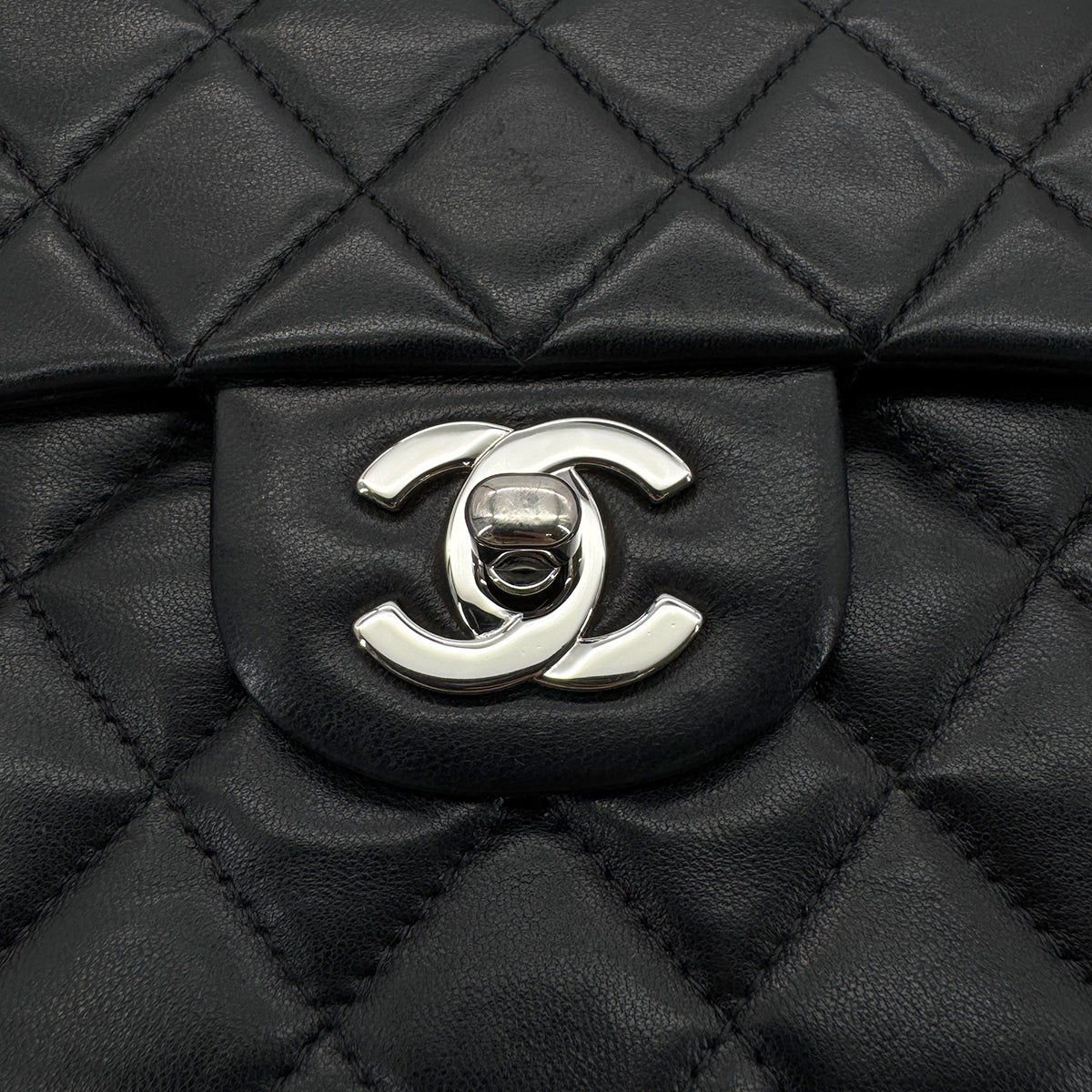 CHANEL VINTAGE CLASSIC FLAP SMALL CHAIN SHOULDER BAG BLACK LAMB SKIN 90284884