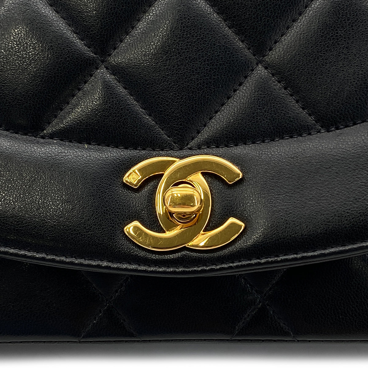 CHANEL VINTAGE DIANA SMALL CHAIN SHOULDER BAG BLACK LAMB SKIN 90284885