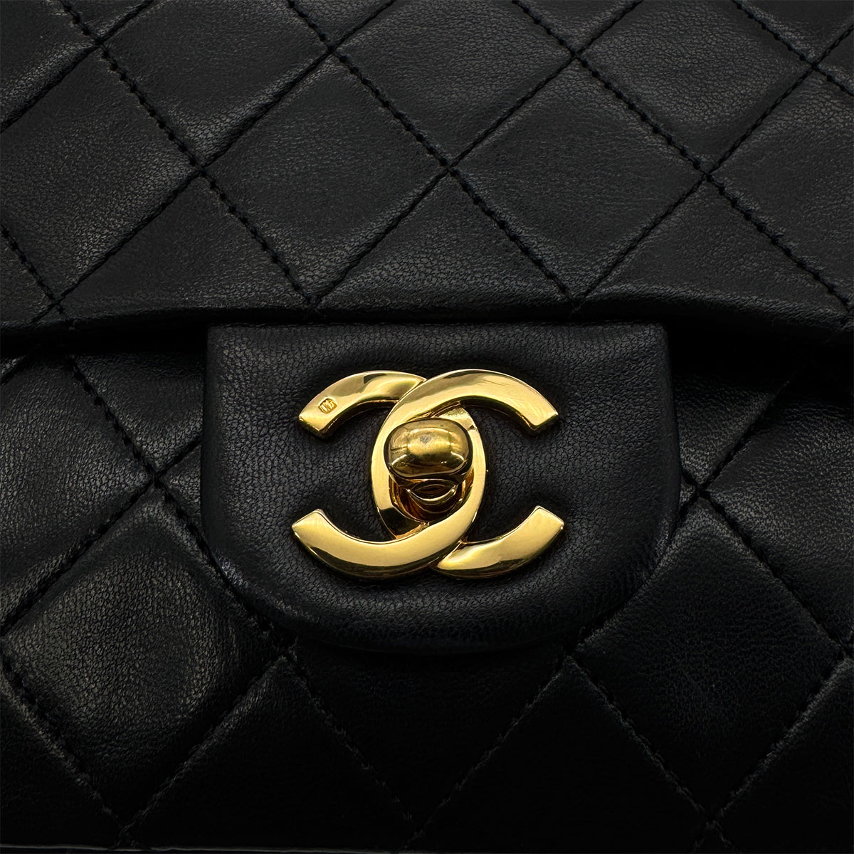 CHANEL VINTAGE CLASSIC FLAP SMALL CHAIN SHOULDER BAG BLACK LAMB SKIN 90284887