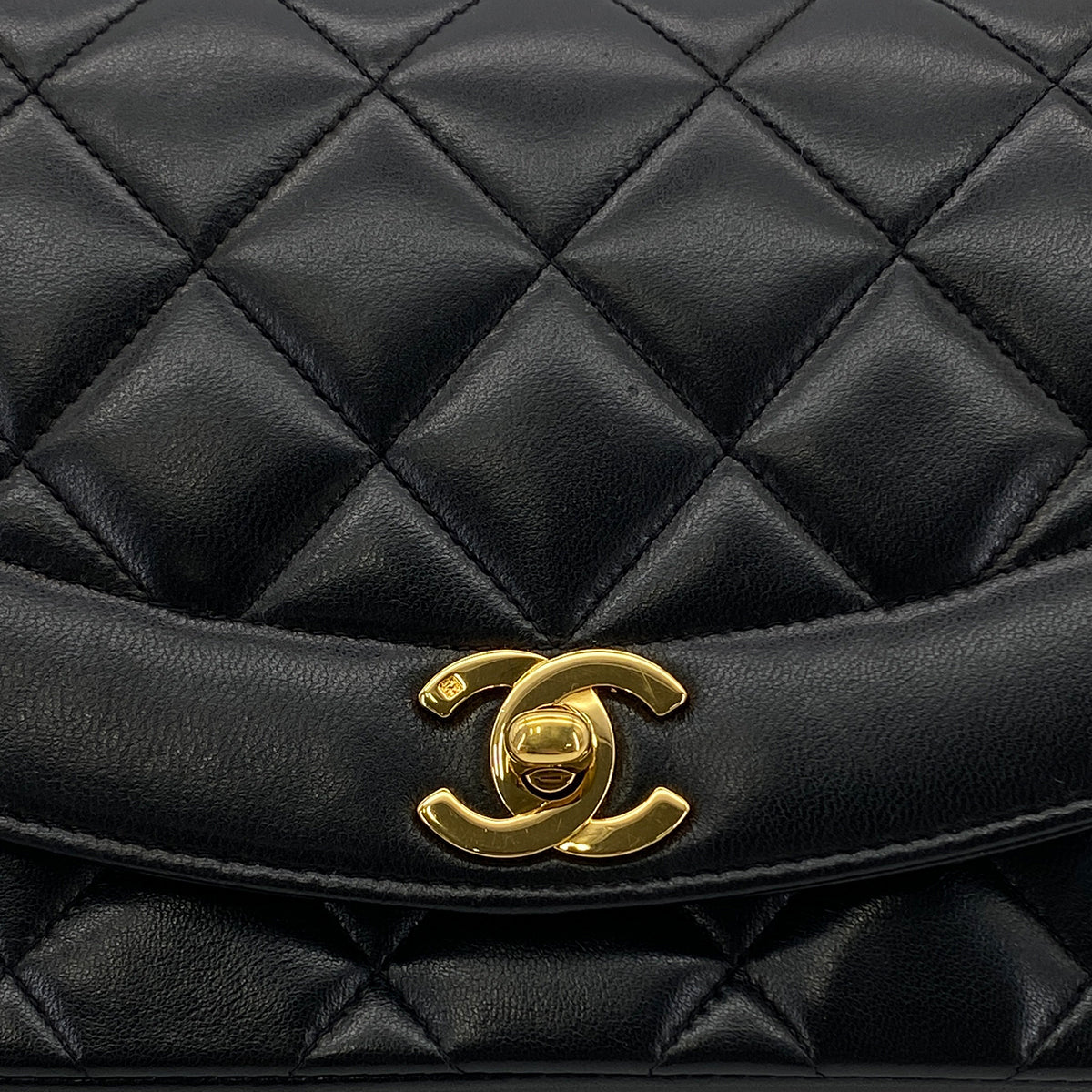 CHANEL VINTAGE DIANA SMALL CHAIN SHOULDER BAG BLACK LAMB SKIN 90284891
