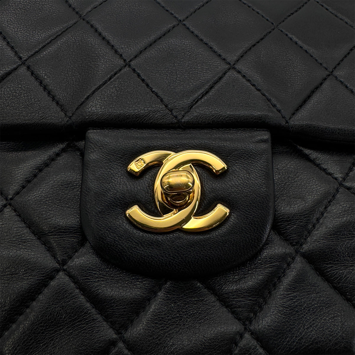 CHANEL VINTAGE CLASSIC FLAP MEDIUM CHAIN SHOULDER BAG BLACK LAMB SKIN 90285108