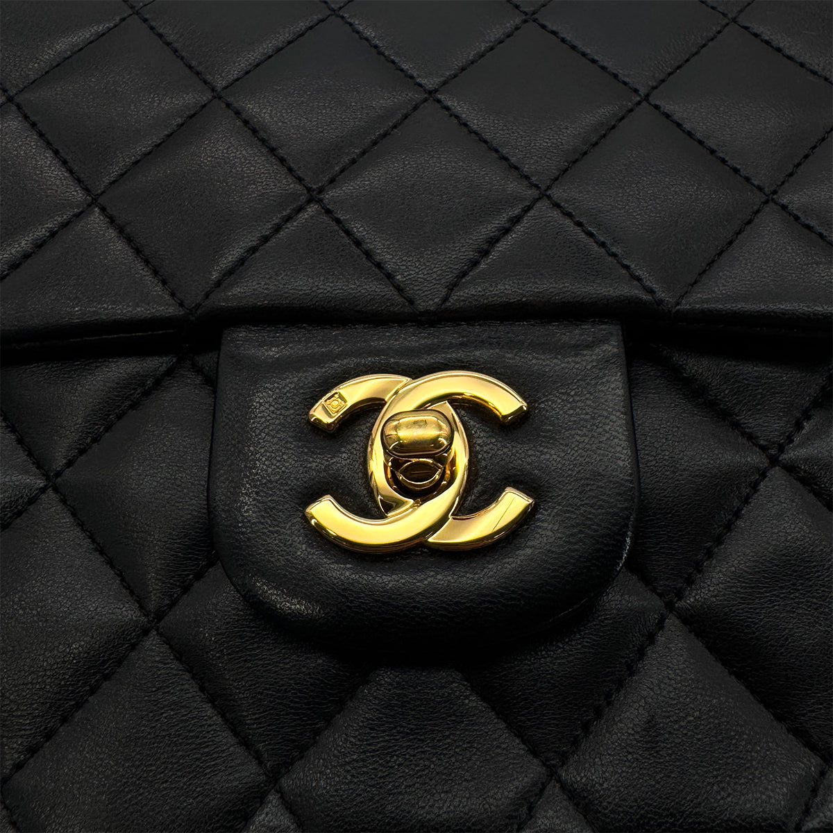CHANEL VINTAGE CLASSIC FLAP MEDIUM CHAIN SHOULDER BAG BLACK LAMB SKIN 90286016