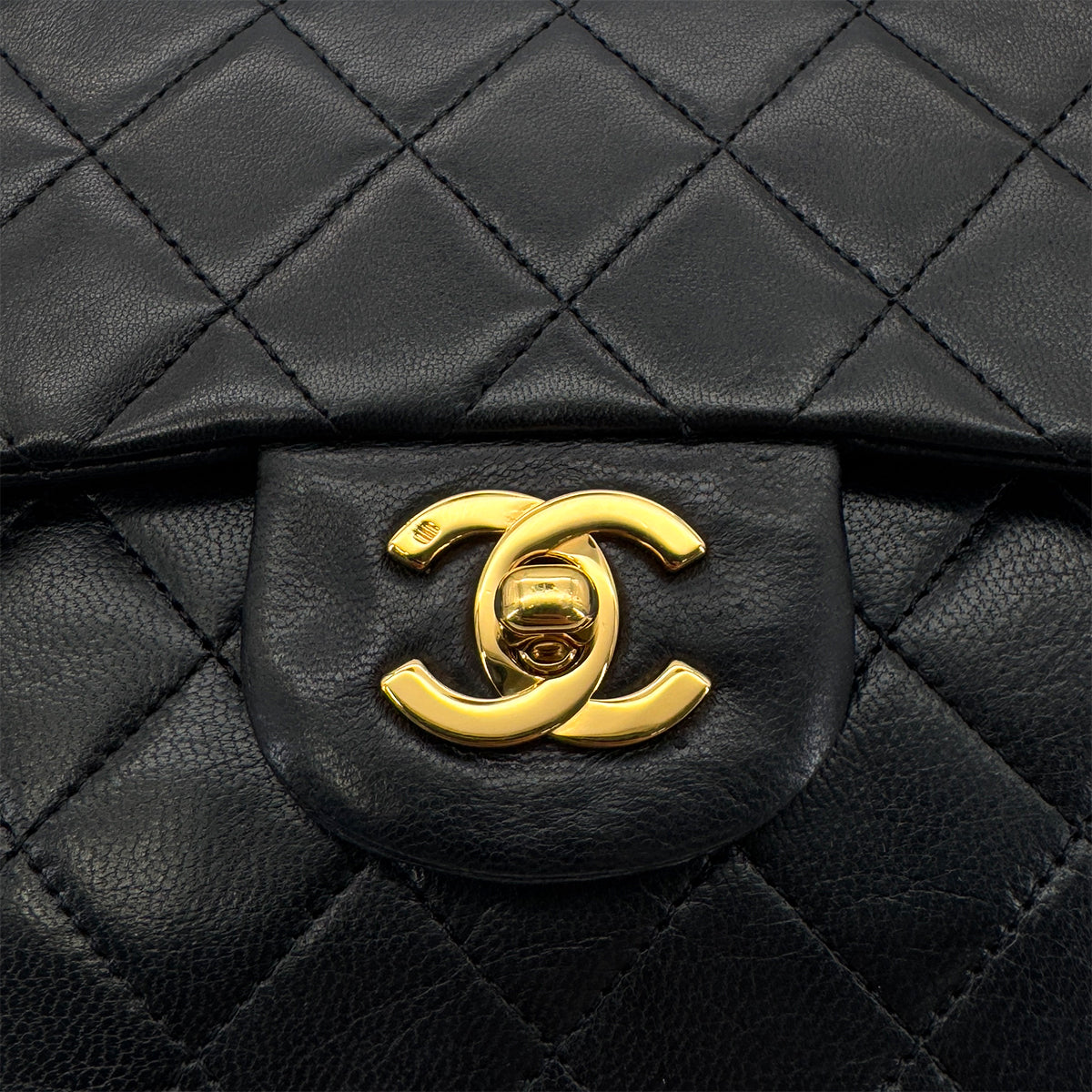 CHANEL VINTAGE CLASSIC FLAP SMALL CHAIN SHOULDER BAG BLACK LAMB SKIN 90286176