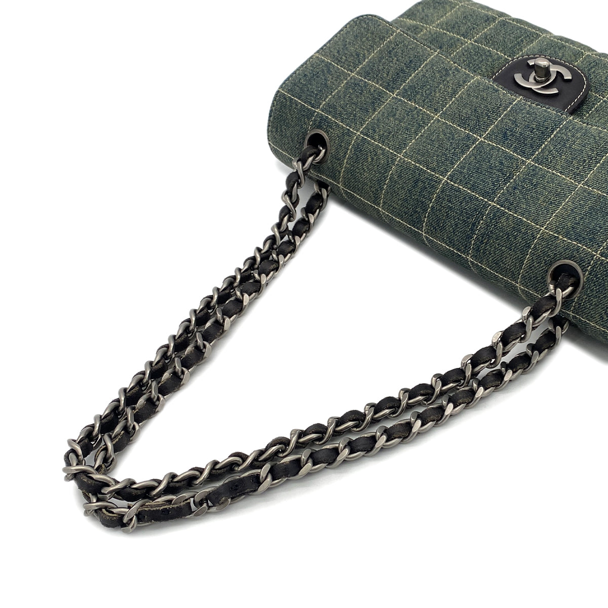 CHANEL VINTAGE CHOCOLATE BAR CHAIN SHOULDER BAG BLUE DENIM 90286635