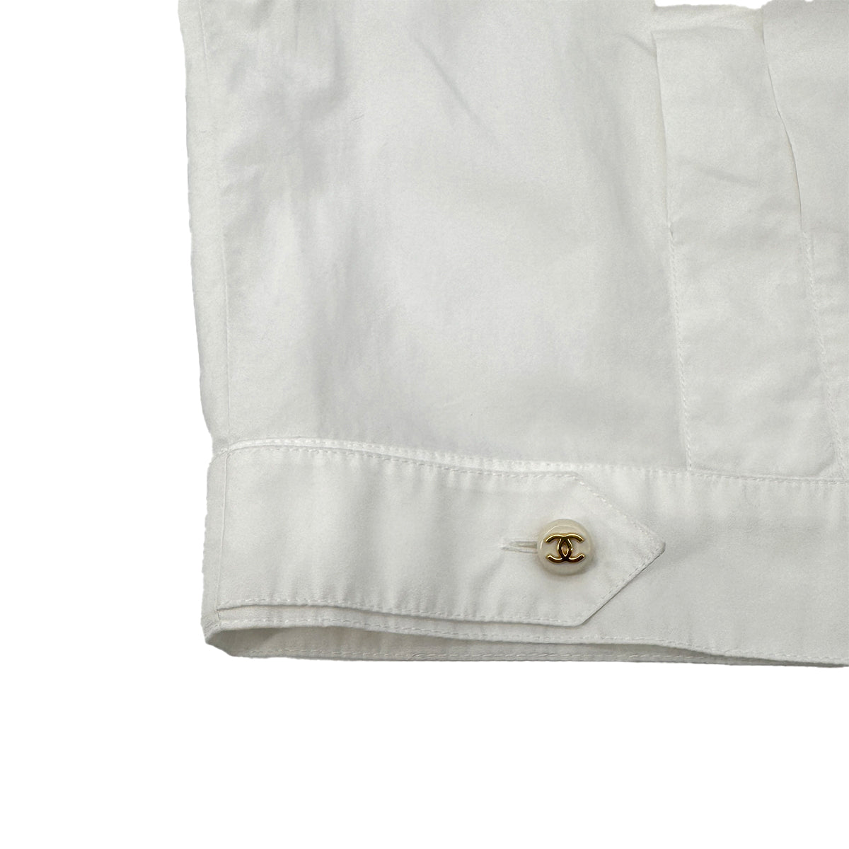 CHANEL VINTAGE COCO BUTTON FRONT SHORT SLEEVE BLOUSE WHITE GOLD COTTON RTW 90286880