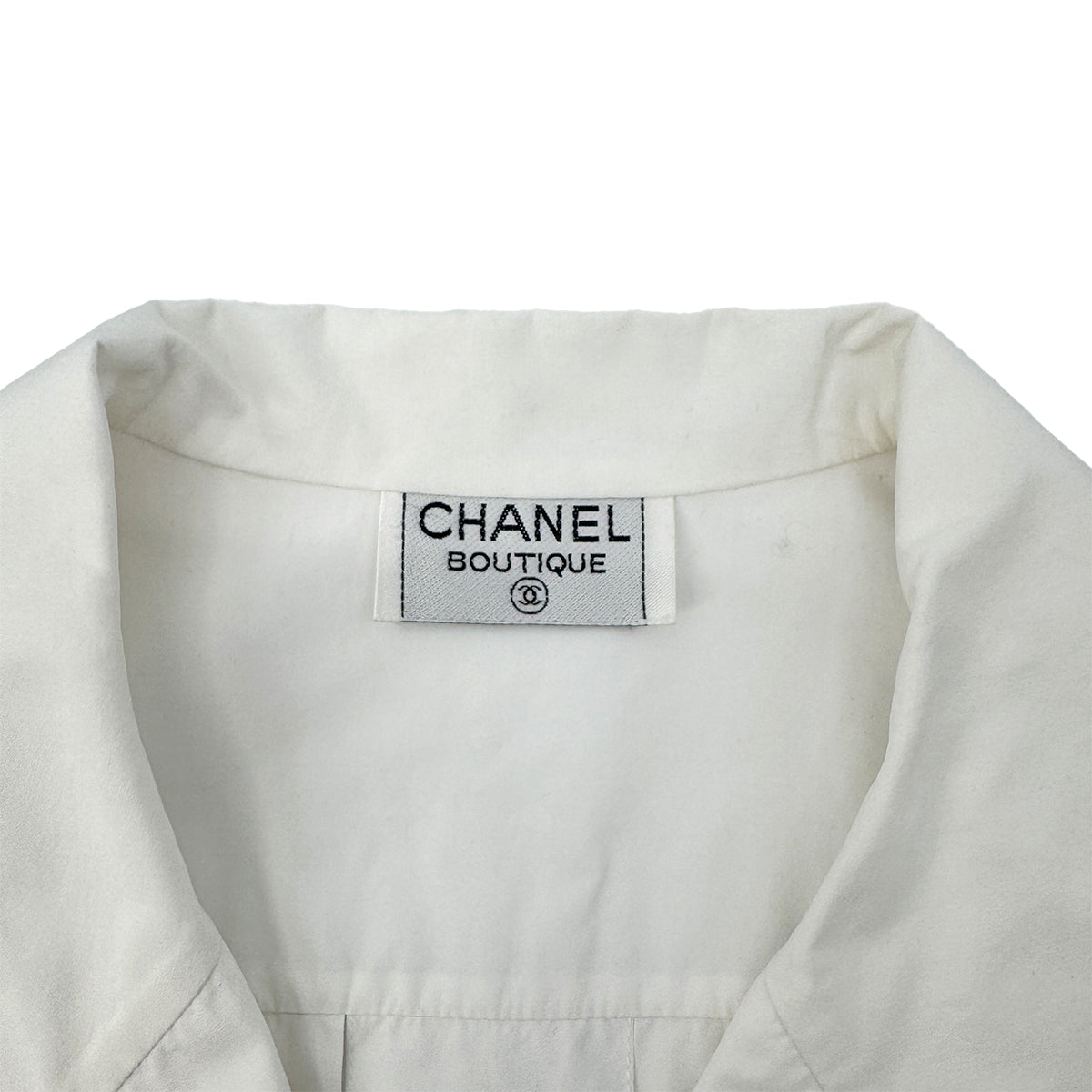 CHANEL VINTAGE COCO BUTTON FRONT SHORT SLEEVE BLOUSE WHITE GOLD COTTON RTW 90286880
