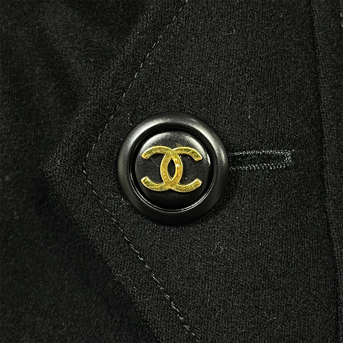 CHANEL VINTAGE COCO BUTTON PENCIL SKIRT BLACK WOOL 38 94A RTW 90286889