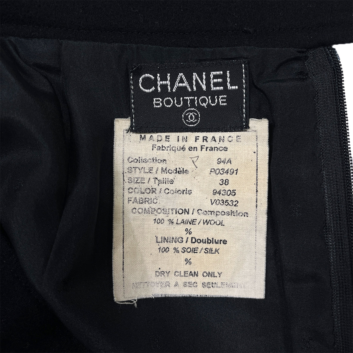 CHANEL VINTAGE COCO BUTTON PENCIL SKIRT BLACK WOOL 38 94A RTW 90286889