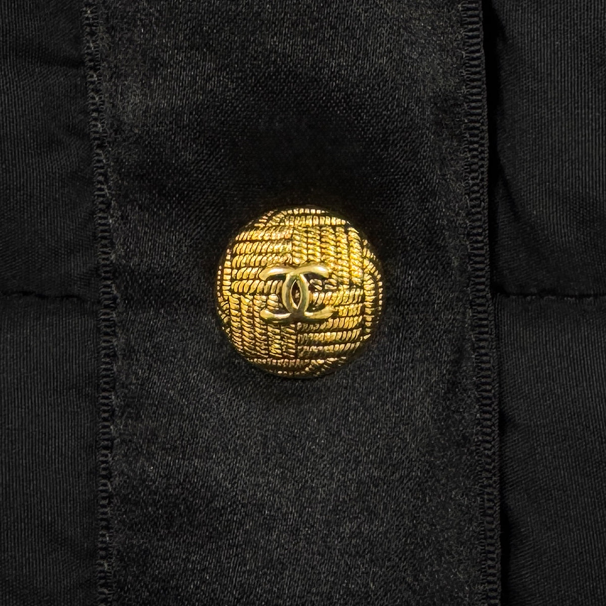 CHANEL VINTAGE COCO BUTTON FOUR POCKET DOWN COAT BLACK 38 RTW 90287075