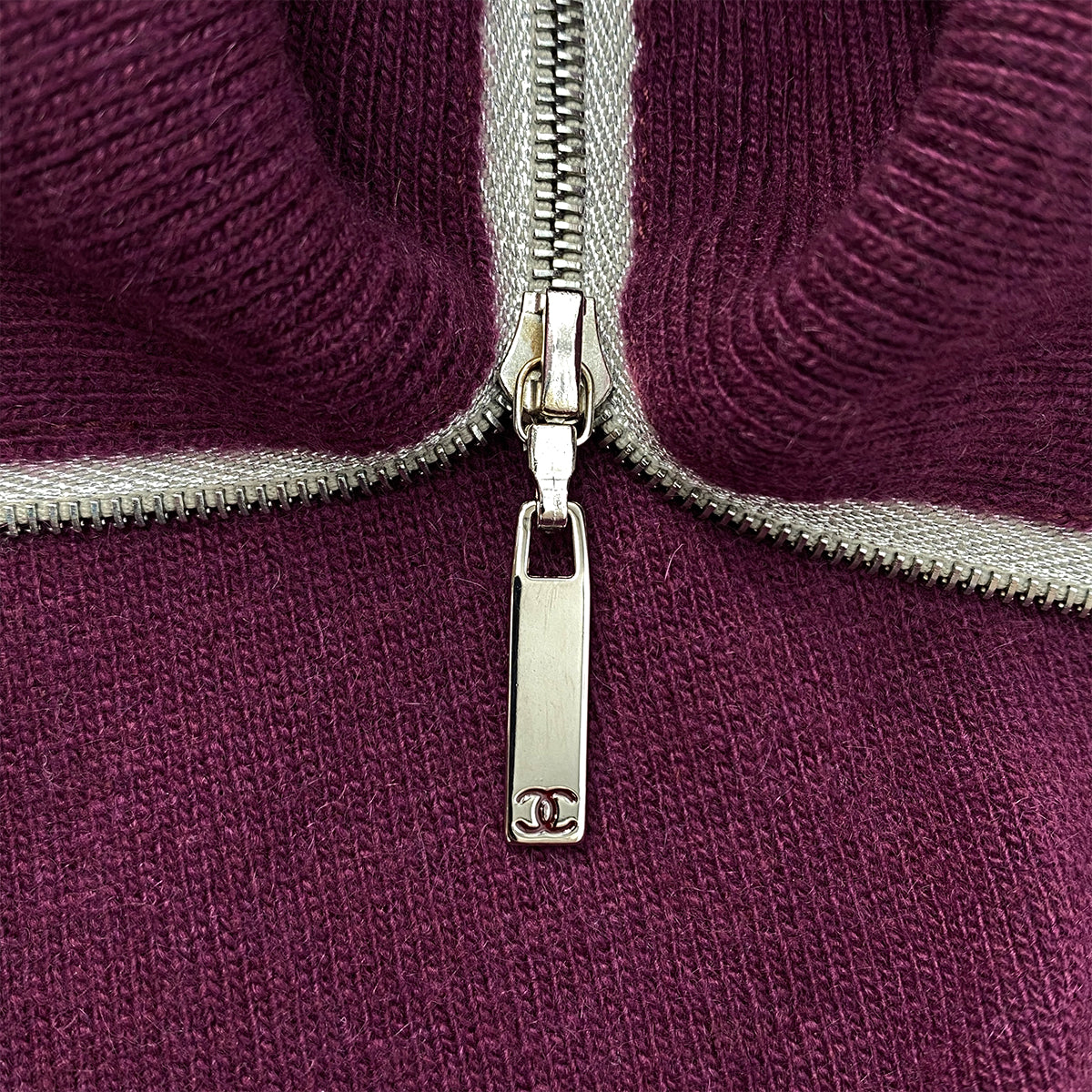 CHANEL SLEEVELESS KNIT TOPS PURPLE SILVER CASHMERE 36 02A RTW 90287482
