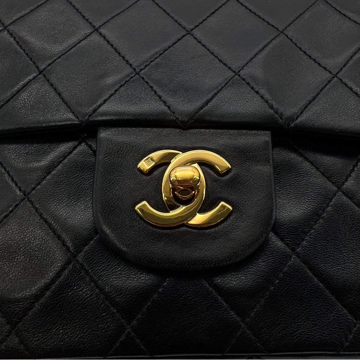 CHANEL VINTAGE CLASSIC FLAP MEDIUM CHAIN SHOULDER BAG BLACK LAMB SKIN 90287886