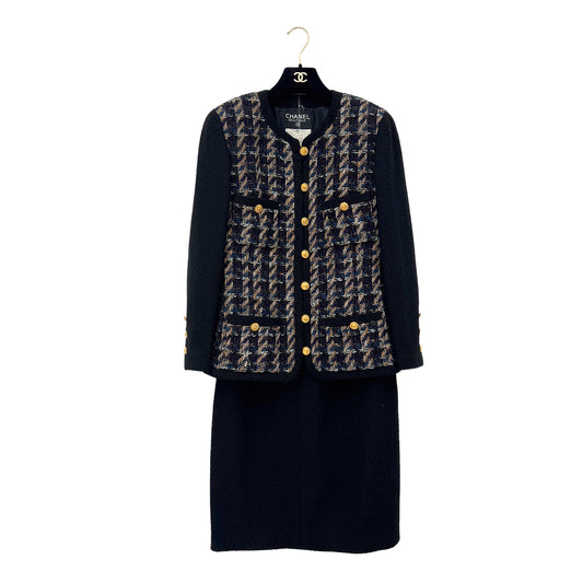 CHANEL VINTAGE TWEED JACKET SKIRT SET WOOL COCO BUTTON BLACK 40 RTW 90288033