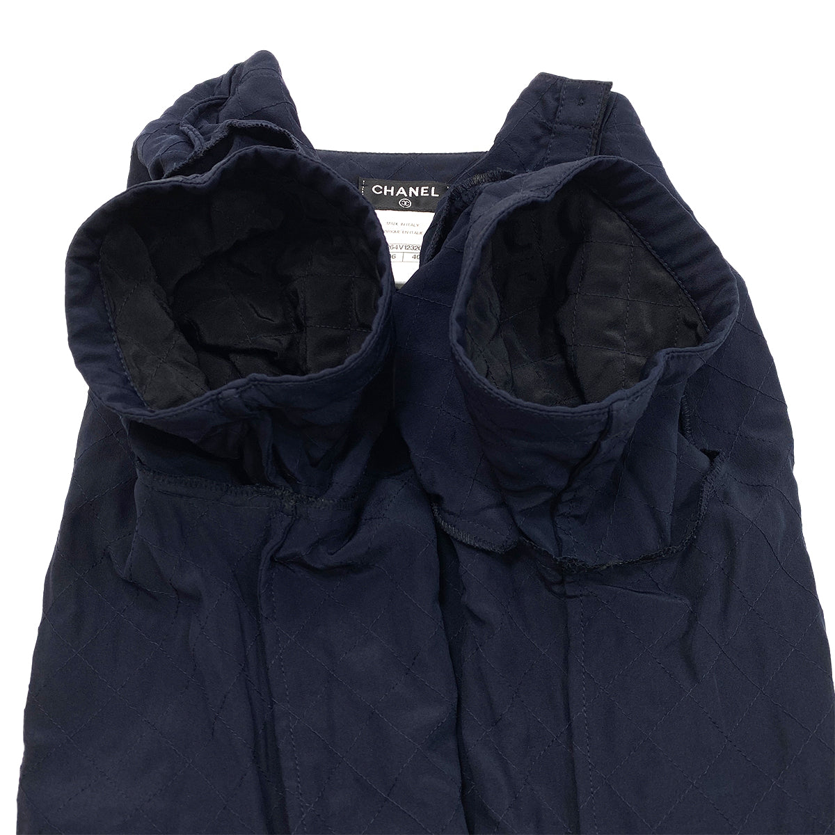 CHANEL MATELASSE COCO BUTTON T-SHIRT BLACK NAVY 40 P52 RTW 90288053