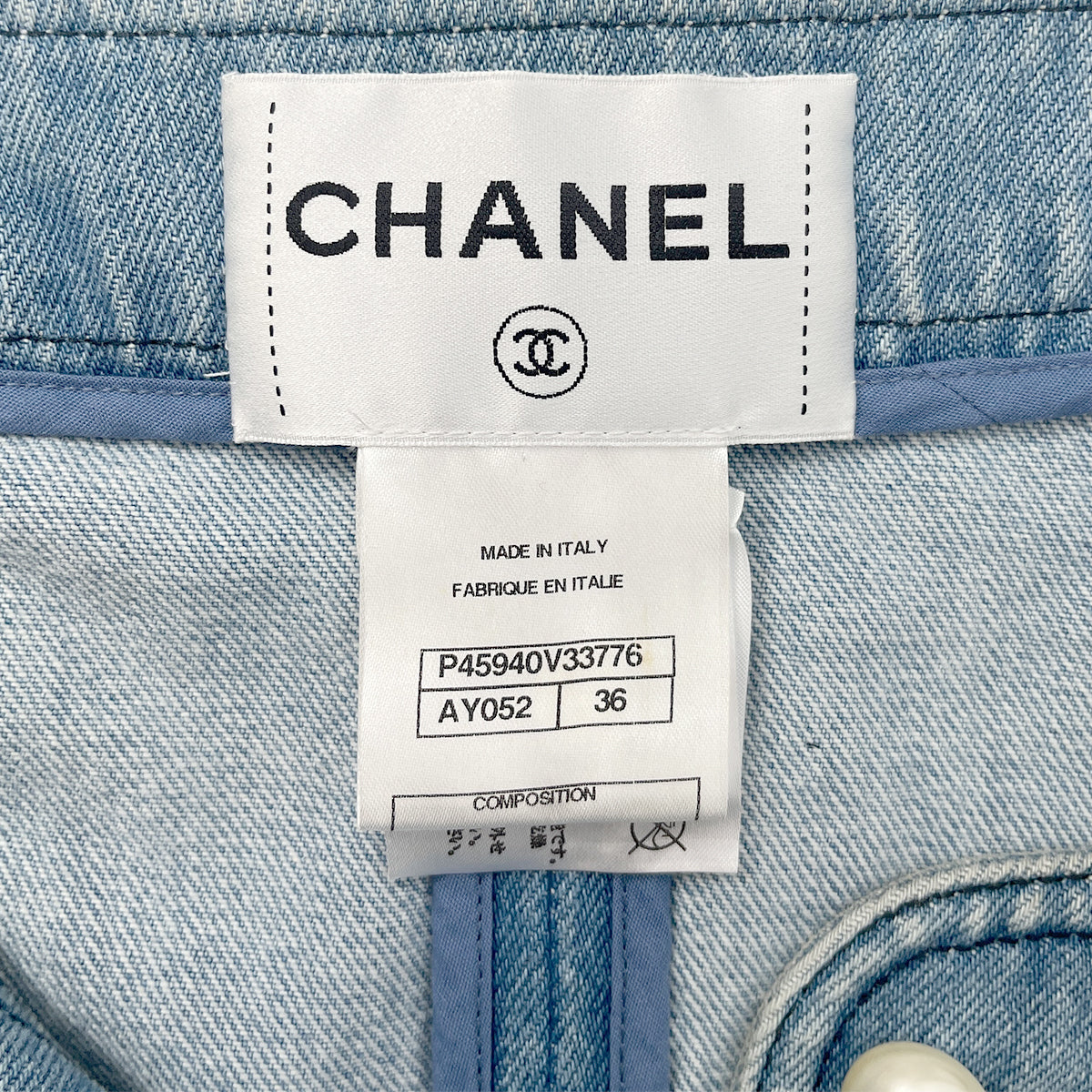CHANEL COCO FAKE PEARL BUTTON DENIM SHORT JACKET BLUE COTTON 36 P45 RTW 90288505