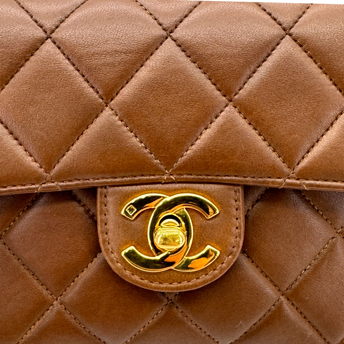 CHANEL VINTAGE MATELASSE HAND BAG BROWN LAMB SKIN 90289055