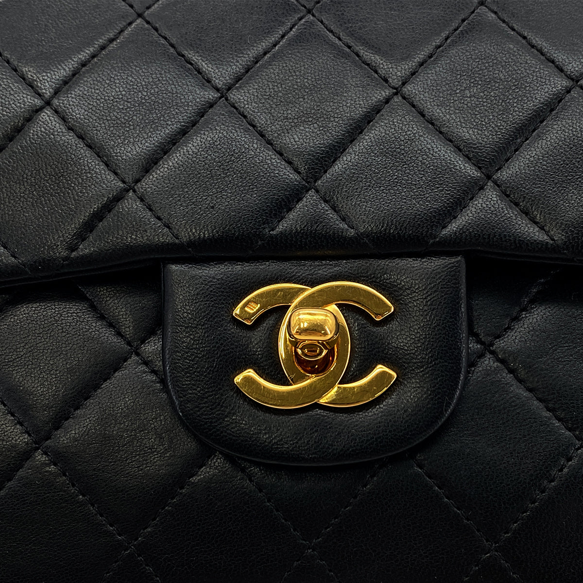 CHANEL VINTAGE CLASSIC FLAP SMALL CHAIN SHOULDER BAG BLACK LAMB SKIN 90289083