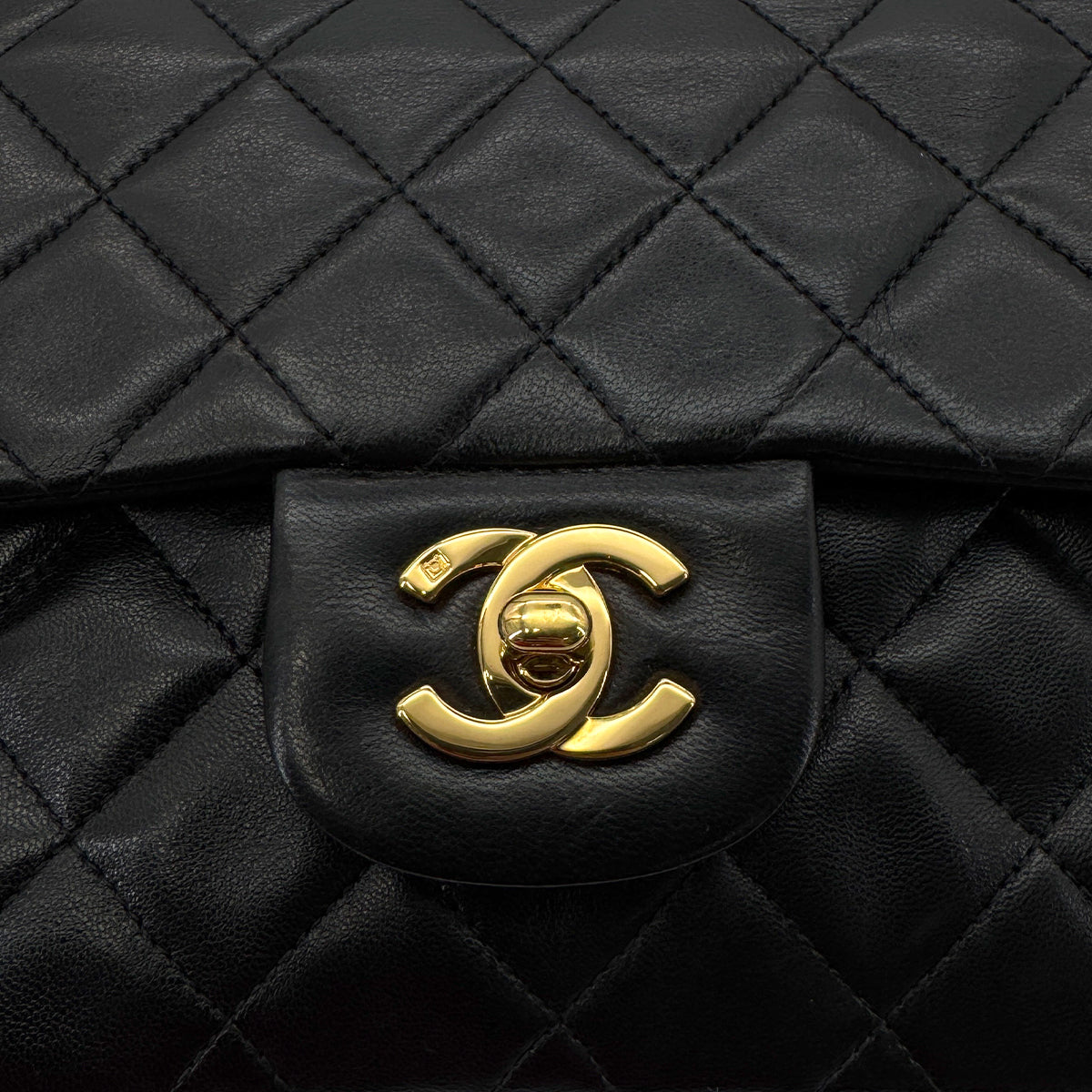 CHANEL VINTAGE CLASSIC FLAP SMALL CHAIN SHOULDER BAG BLACK LAMB SKIN 90289363