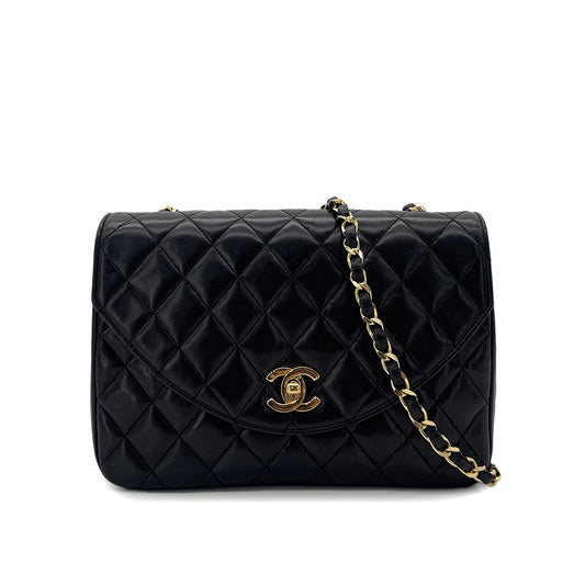 CHANEL VINTAGE MATELASSE HALF MOON CHAIN SHOULDER BAG BLACK LAMB SKIN 90290326