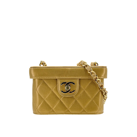 CHANEL VINTAGE CHAIN SHOULDER BANITY BAG GOLD LAMB SKIN 90293506