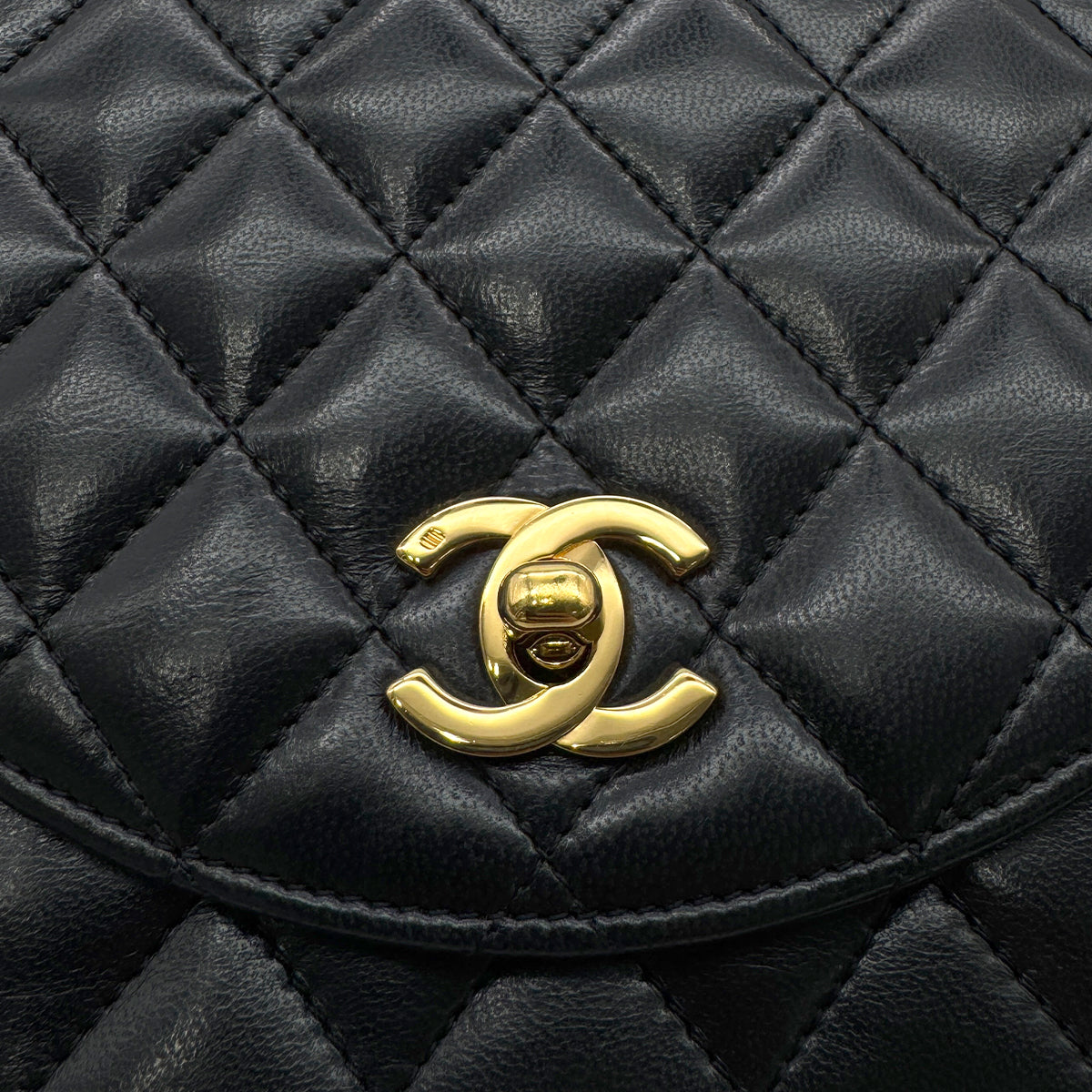 CHANEL VINTAGE MATELASSE HALF MOON CHAIN SHOULDER BAG BLACK LAMB SKIN 90294181