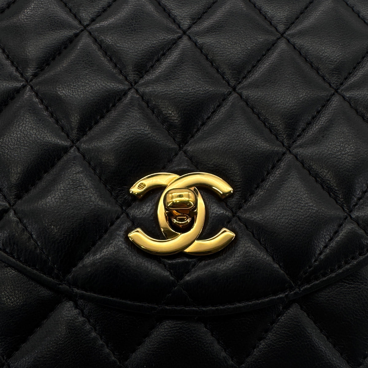 CHANEL VINTAGE MATELASSE HALF MOON CHAIN SHOULDER BAG BLACK LAMB SKIN 90297522