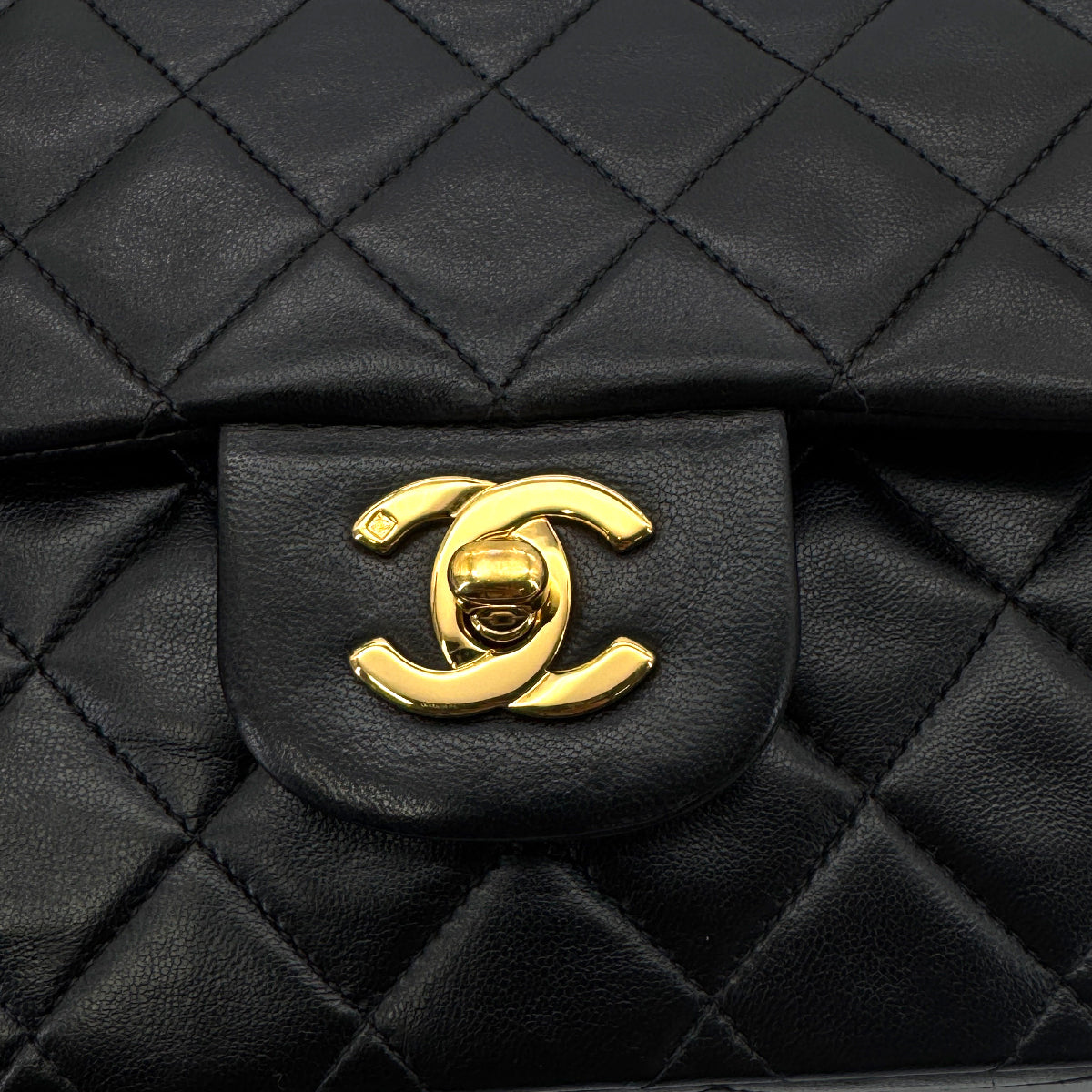 CHANEL VINTAGE CLASSIC FLAP MEDIUM CHAIN SHOULDER BAG BLACK LAMB SKIN 90298158