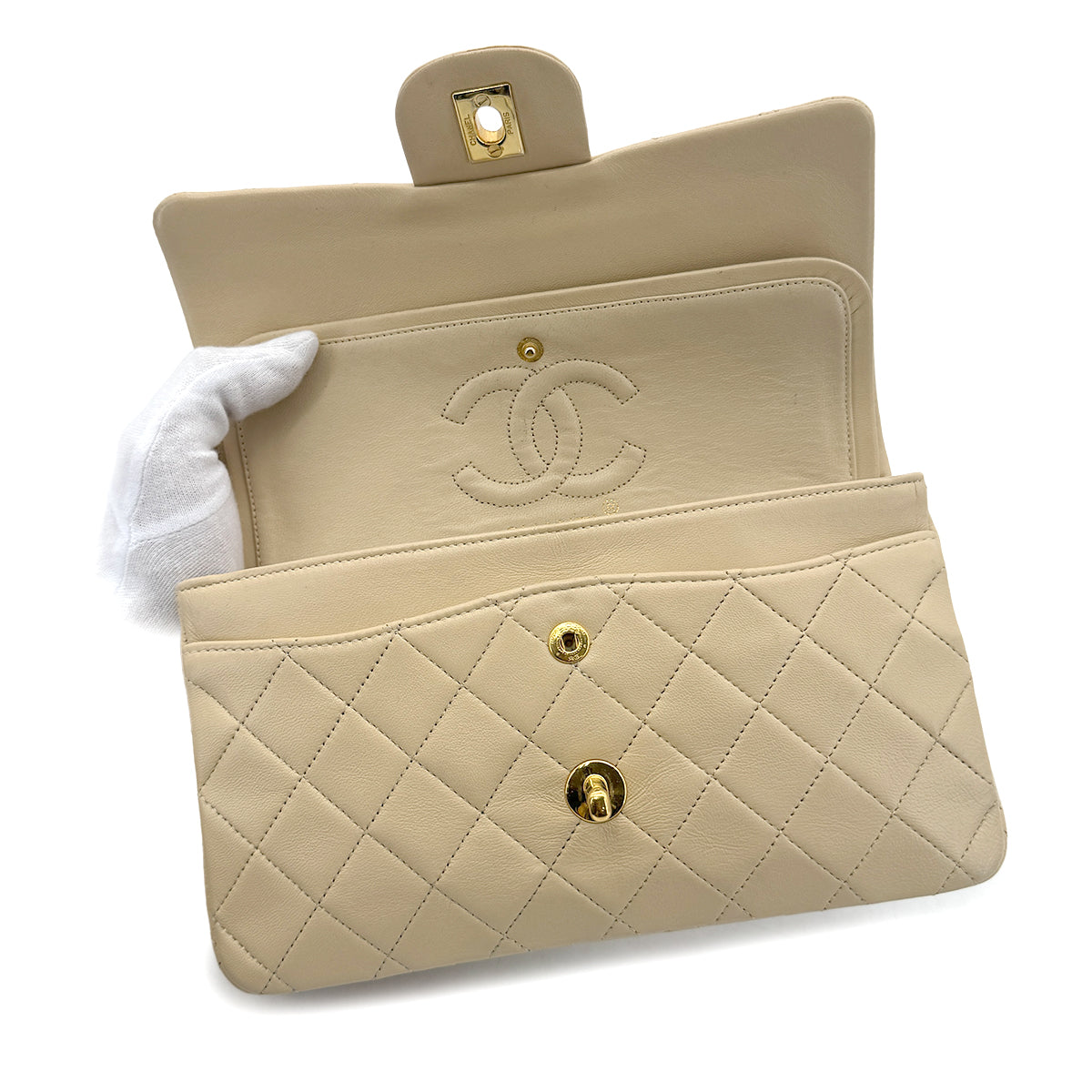 CHANEL VINTAGE CLASSIC FLAP SMALL CHAIN SHOULDER BAG BEIGE LAMB SKIN 90298161