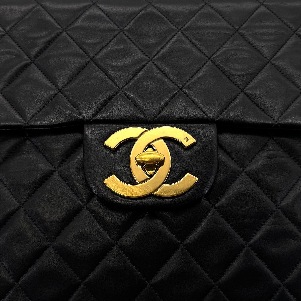 CHANEL VINTAGE MAXI MATELASSE 34 CHAIN SHOULDER BAG BLACK LAMB SKIN 90298330